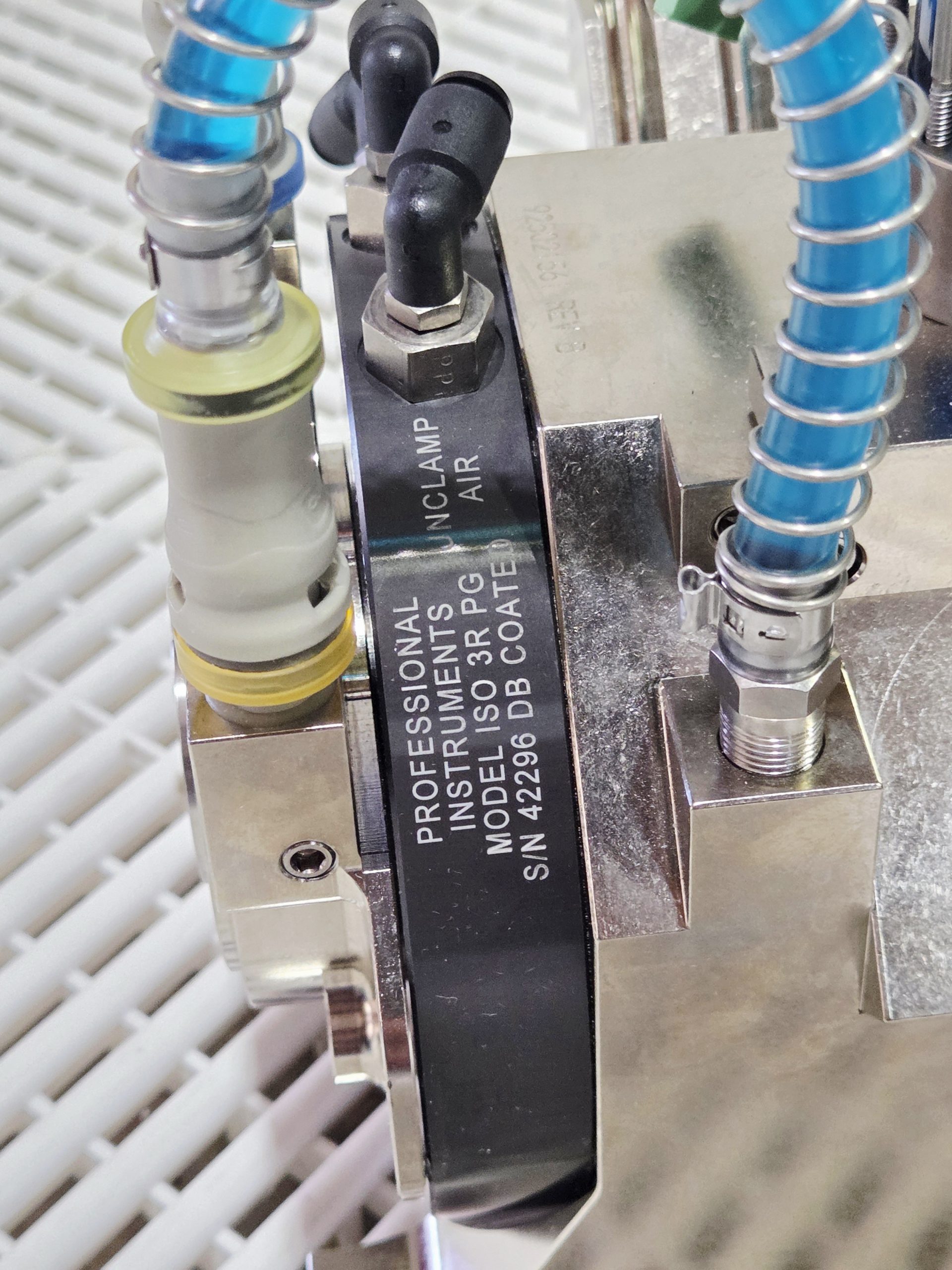 Professional Instruments ISO 3R PG Air Bearing Spindle MCS LA2000 GEN2 System - Used - Image 34