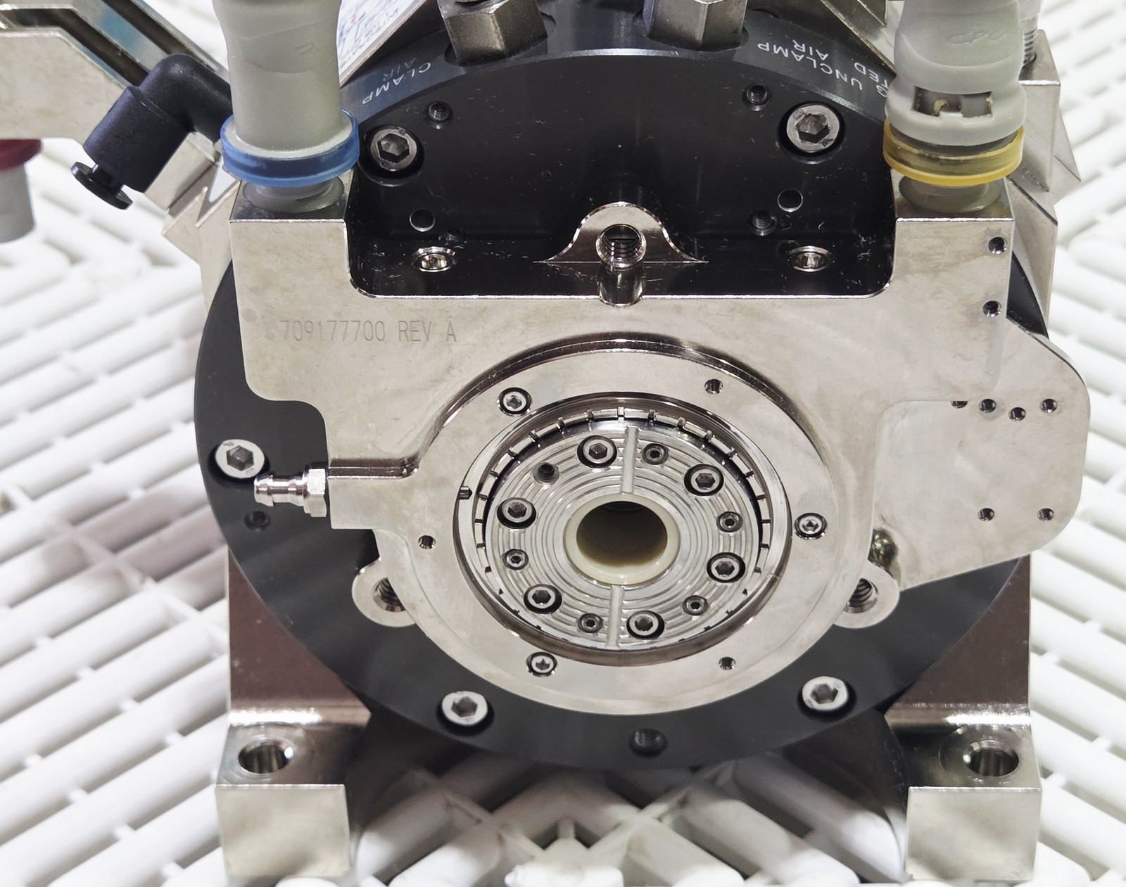Professional Instruments ISO 3R PG Air Bearing Spindle MCS LA2000 GEN2 System - Used - Image 8