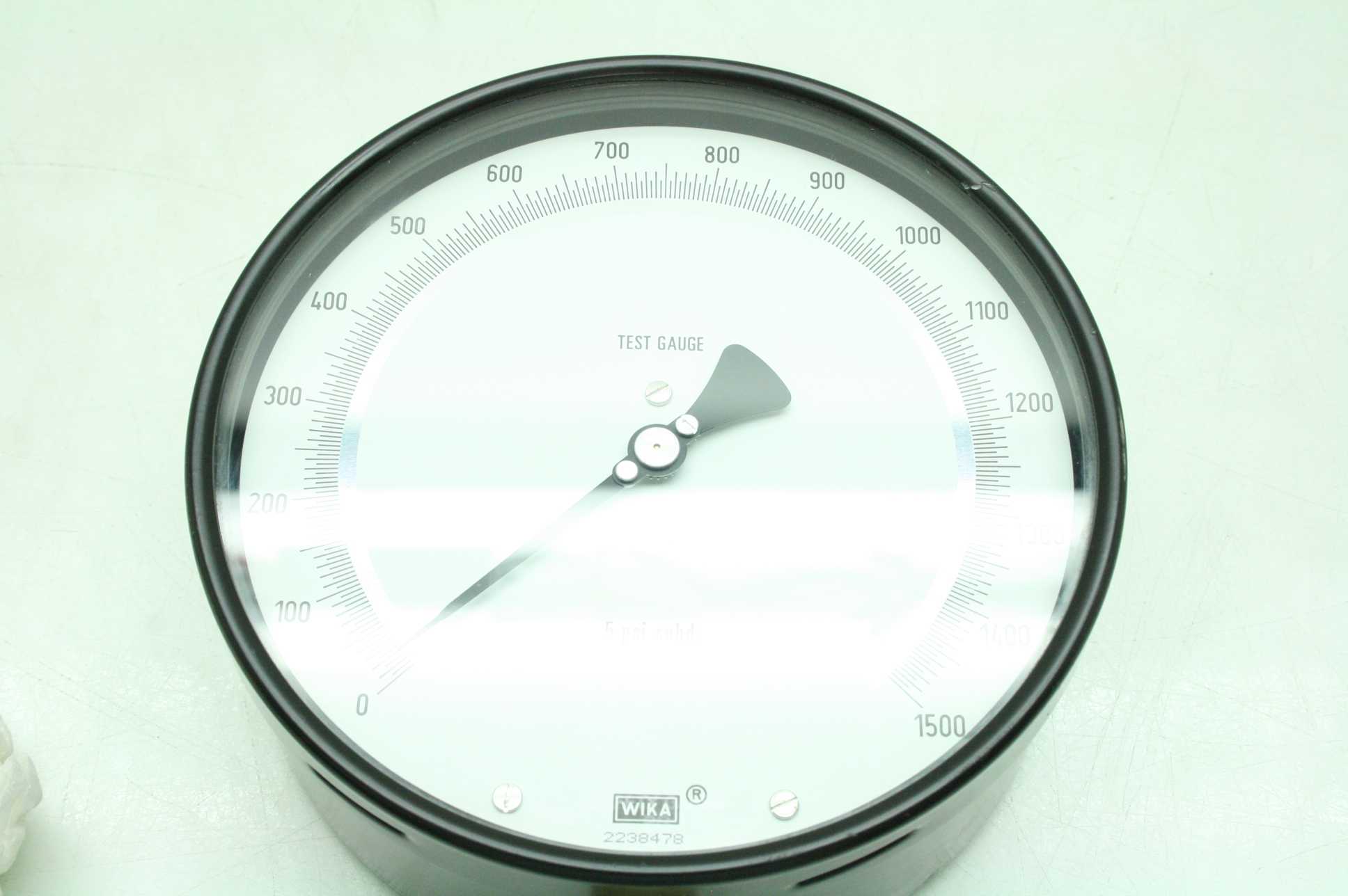 WIKA 2238478 6" Pressure Gauge / 1/2" Thread Fitting / 1500 PSI - Used - Image 9