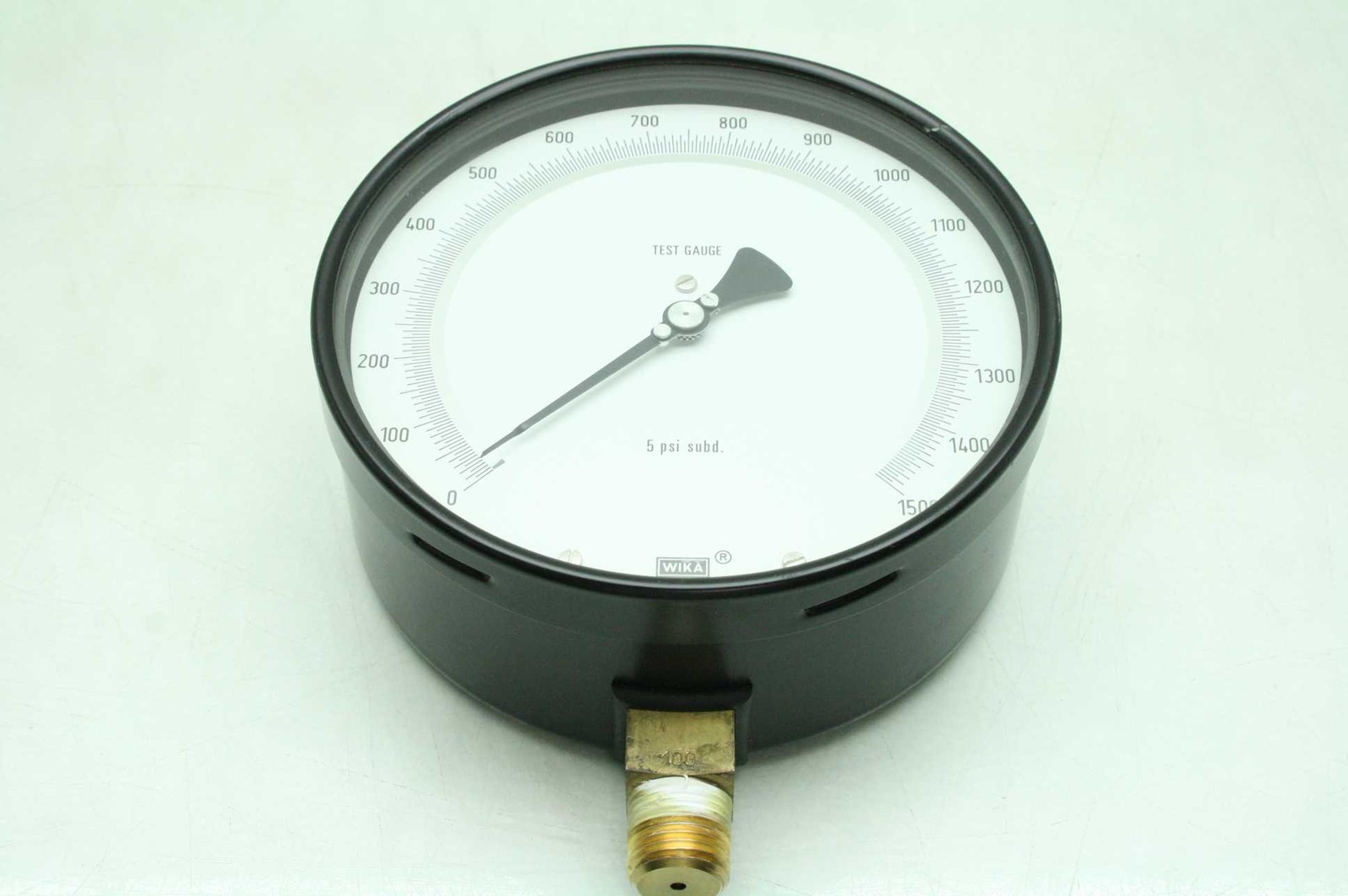 WIKA 2238478 6" Pressure Gauge / 1/2" Thread Fitting / 1500 PSI - Used