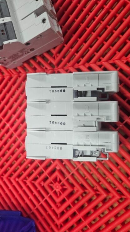 2 Allen-Bradley 1492-FB3J30-L Fuse Holders with Ferraz Shawmut AJT15 Fuses - New other (see details) - Image 6