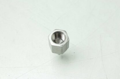 25 New Parker 2-2 T2HG-SS Stainless Tube Adapter Fitting 1/8 FNPT to 1/8 Tube - New - Image 4