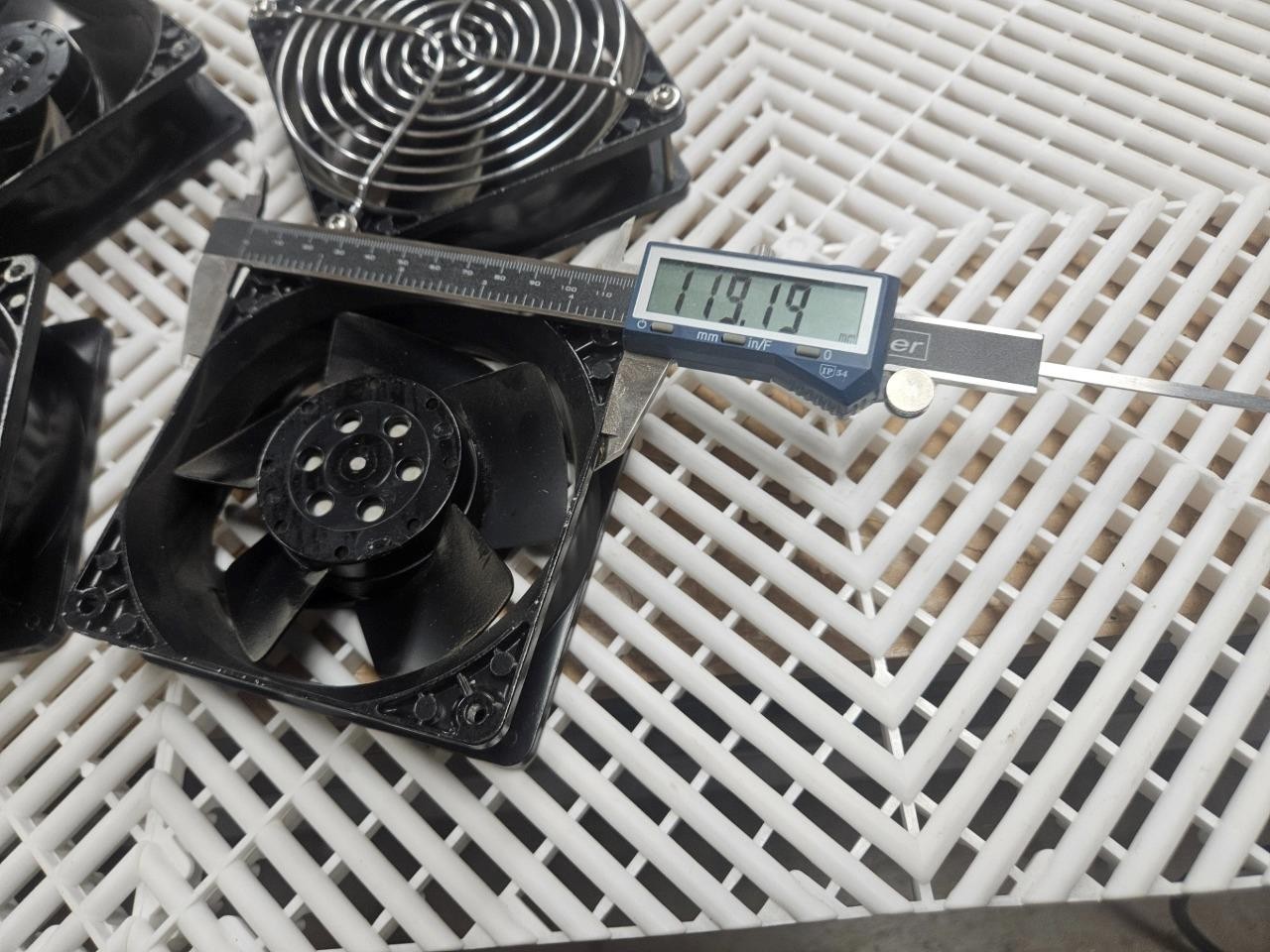 5 EBM Papst 4606 X Axial Full Metal Cooling Fan 119mm x 38mm / 115V AC - Used - Image 7