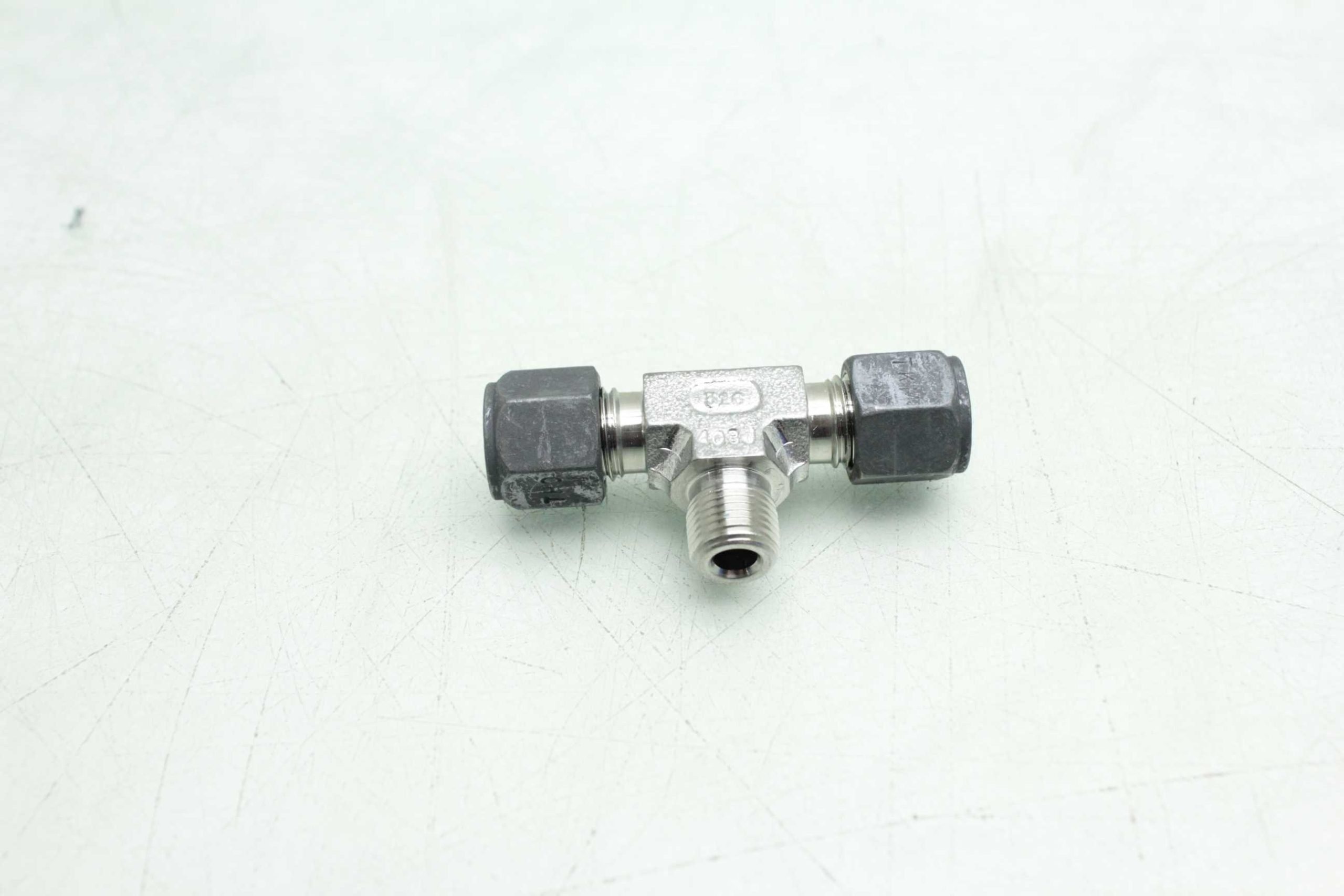 6 New Parker 4-4-2 SBZ-SS CPI NPT Male Branch Tee 1/4"x1/4"x1/8" MNPT Stainless - New - Image 12