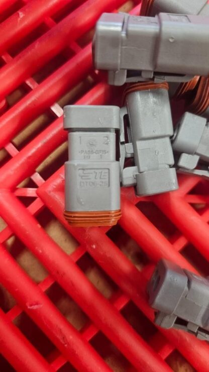 70 New TE Connectivity Deutsch DTM06-2S-E003 Connector 2 Position Endcap - New - Image 5