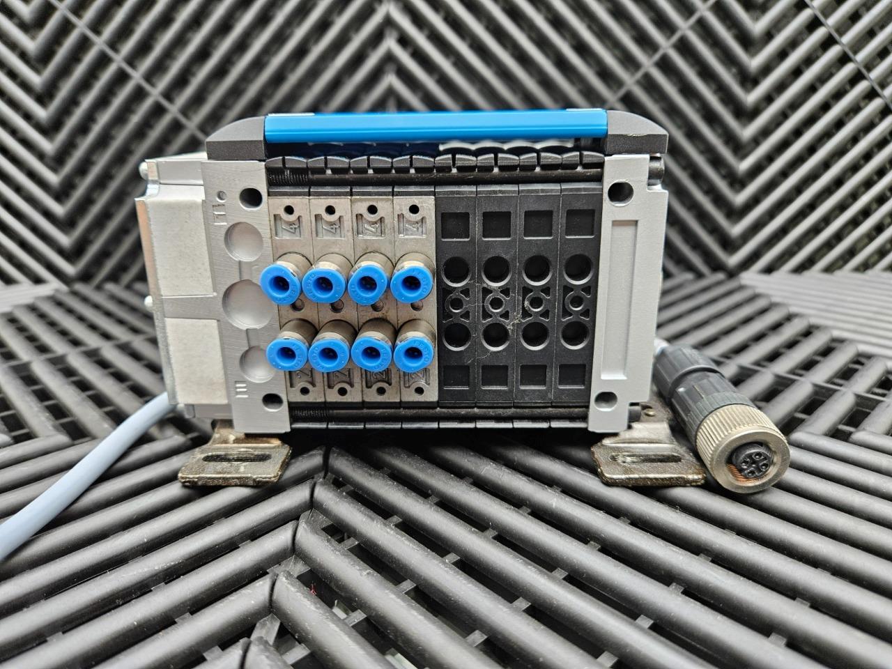 Festo CPV10-GE-DI01-8 Electrical Interface w/ CPV10-VI-18200 Valve Manifold - Used - Image 16