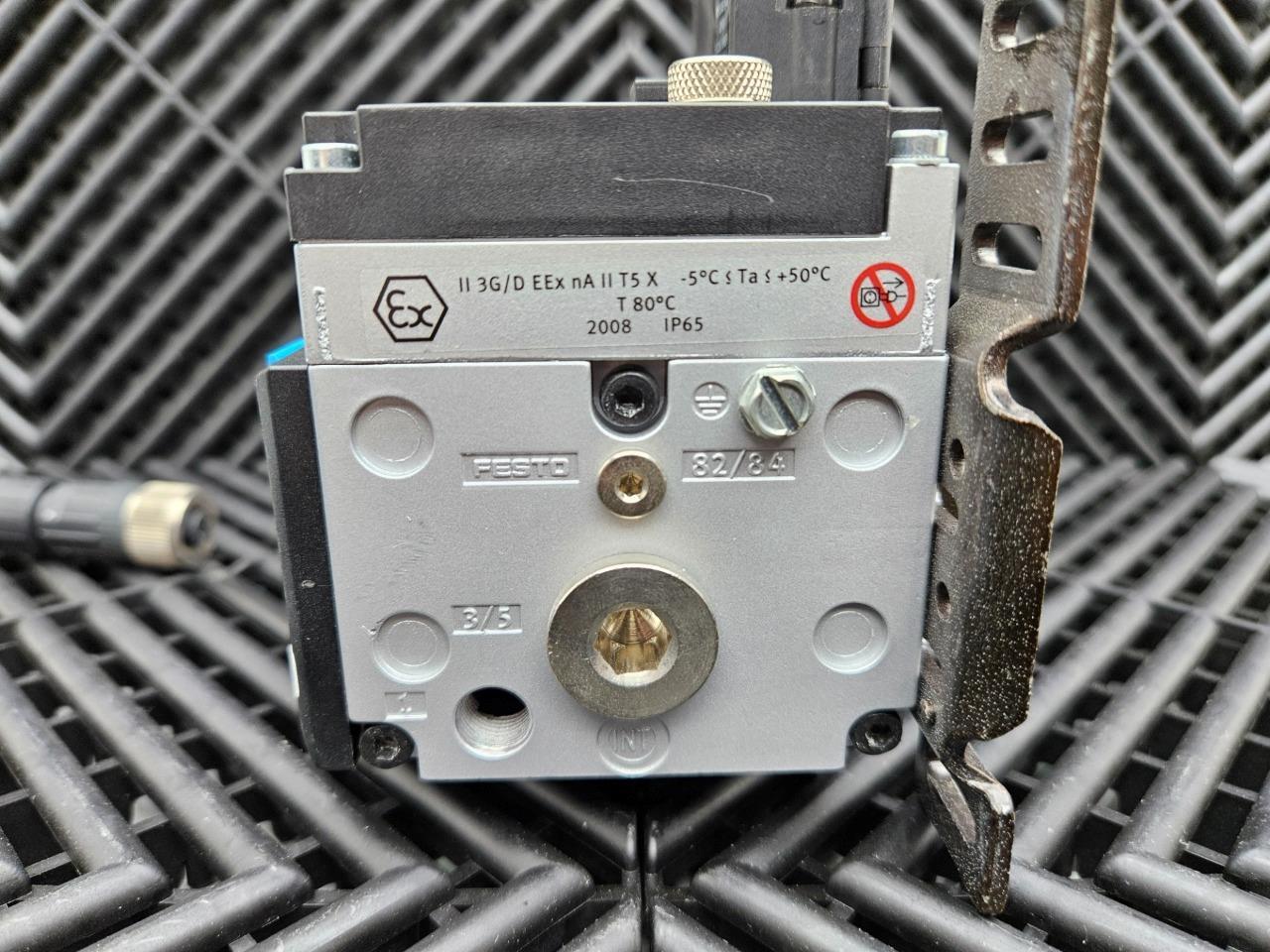 Festo CPV10-GE-DI01-8 Electrical Interface w/ CPV10-VI-18200 Valve Manifold - Used - Image 5