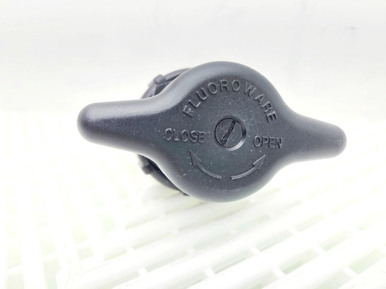 FluoroWare Plug Valve BV6-8F, 1/2" Male NPT Plug Fitting - Used - Image 7