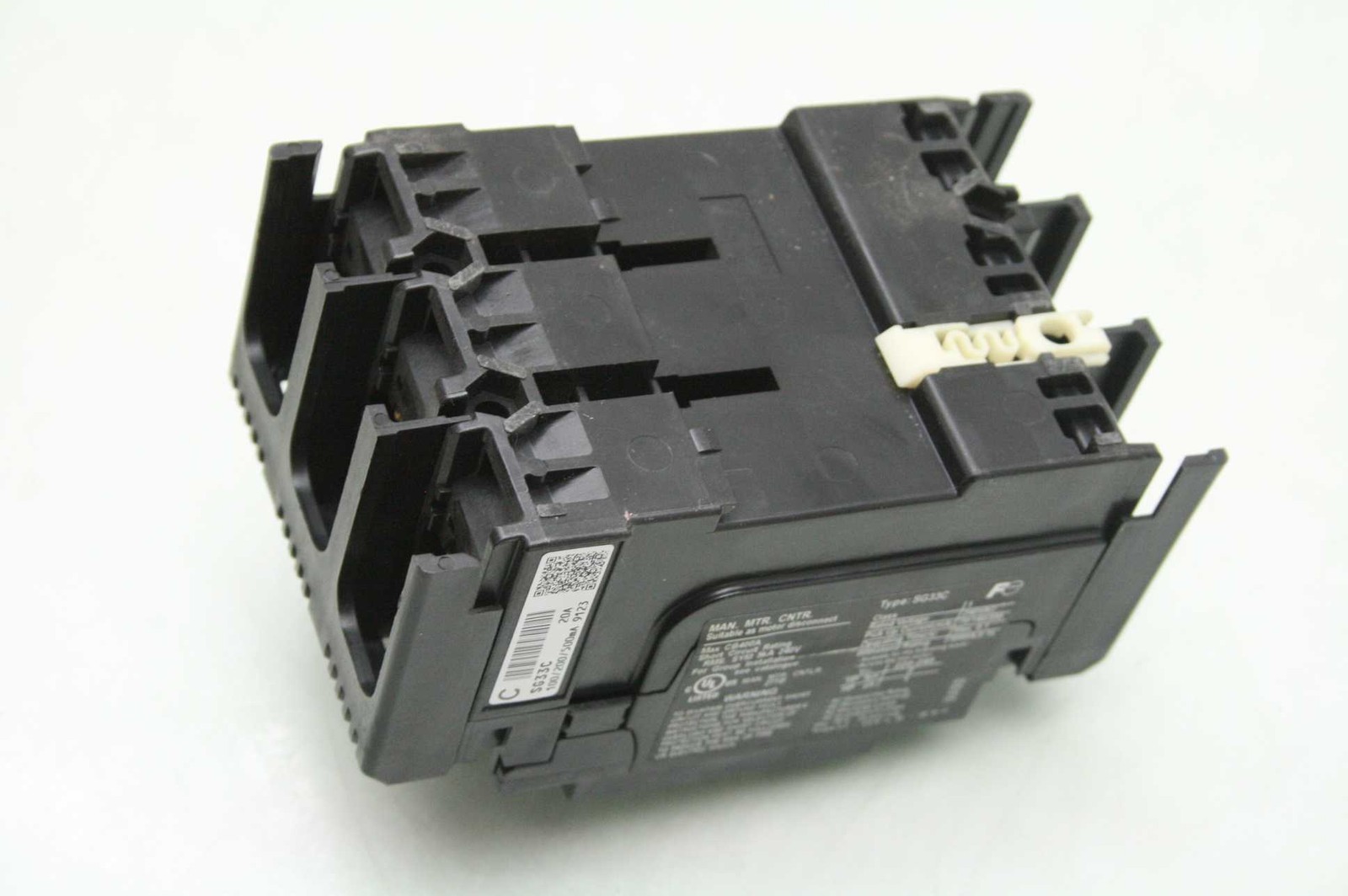 Fuji Electric SG33C-EB3ASC-020K Industrial Circuit Breaker 20A / 440V AC 3 Pole - Used - Image 4