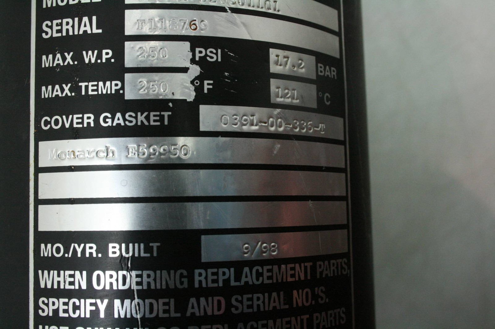 Hilliard Hilco - Hyflow Oil Filter 01511-520601101 250 PSI Monarch E59950 Filter - Used - Image 6