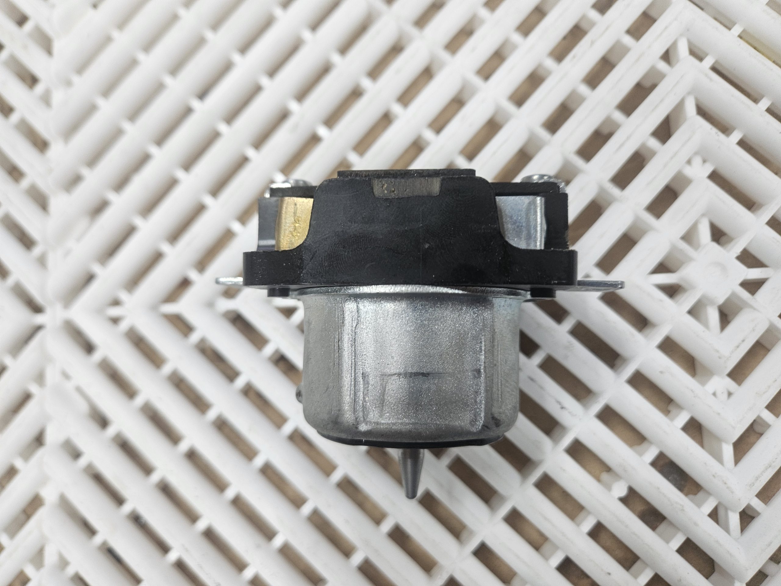 Hubbell CS6369C 50A 125/250V NEMA L14-50R Flanged Receptacle - Used - Image 8