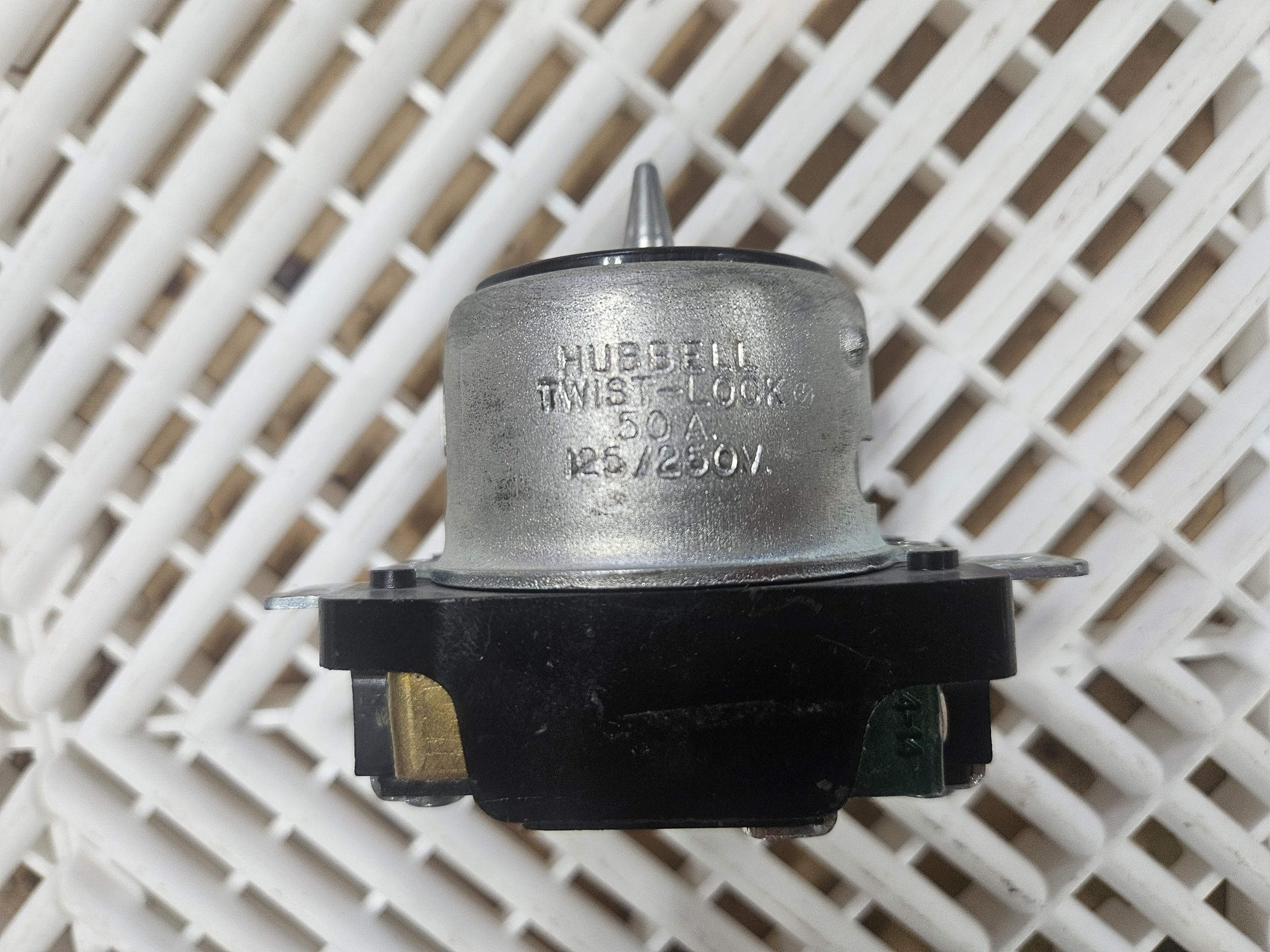 Hubbell CS6369C 50A 125/250V NEMA L14-50R Flanged Receptacle - Used - Image 9