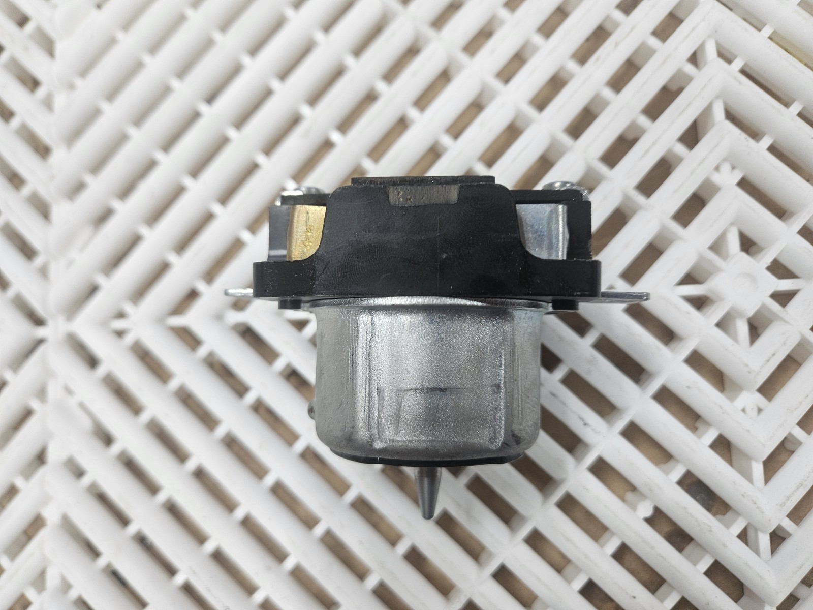 Hubbell CS6369C 50A 125/250V NEMA L14-50R Flanged Receptacle - Used