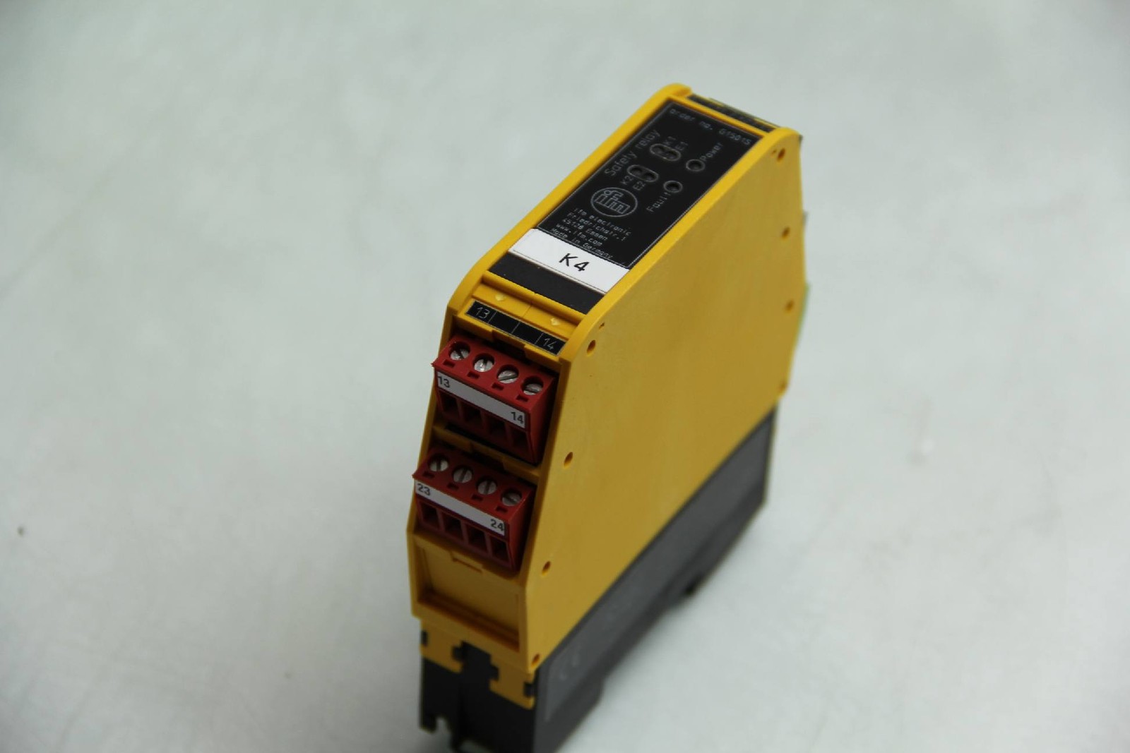 IFM G1501S Dual Channel Industrial Safety Relay Late 2013 Models - Used - Image 4