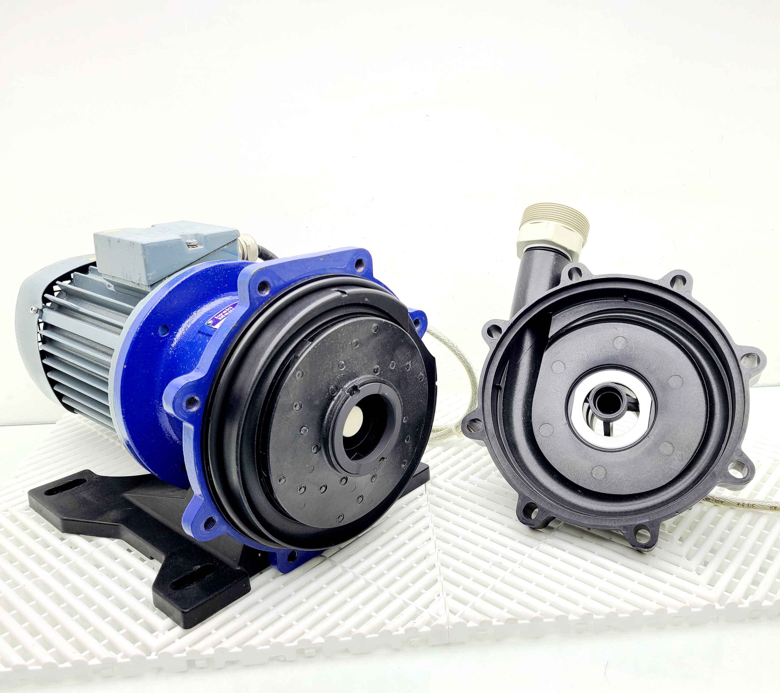 Iwaki MX-403RV5E GFRPP Magnet Drive Pump 2.2kW 230/400V - Used - Image 20