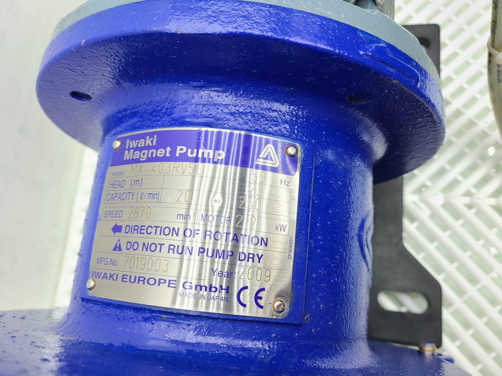 Iwaki MX-403RV5E GFRPP Magnet Drive Pump 2.2kW 230/400V - Used - Image 3