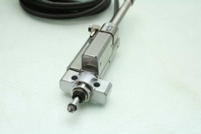 Keyence GT-A10 Digital Contact Sensor Air Cylinder 10mm Range GT-75A Amplifier - Used - Image 13