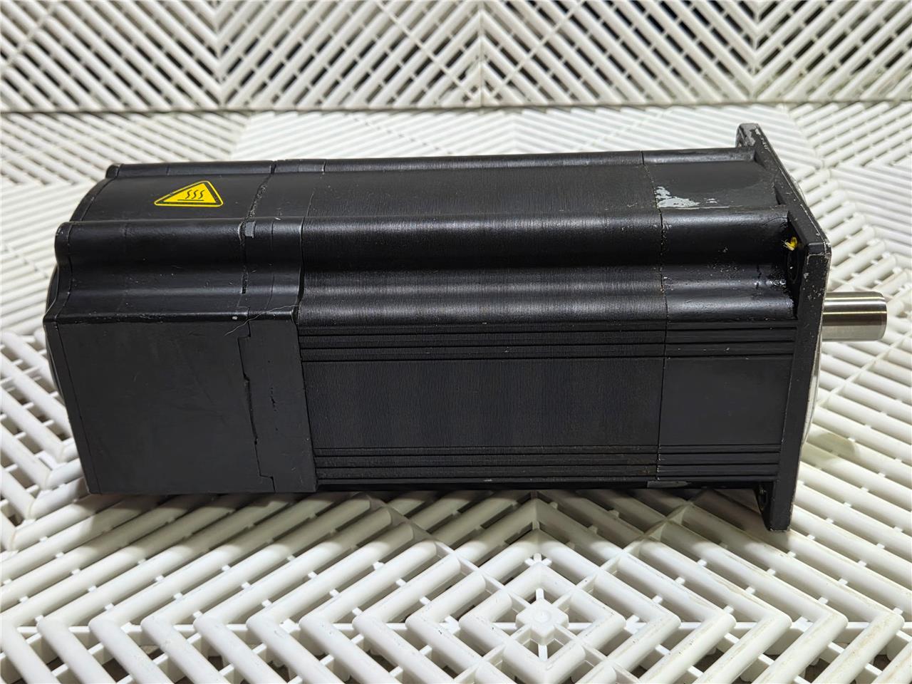 Lenze MCS12L41-RS0B0-A19N-ST5S00N-R0SU Servo Motor 6.3HP, 4050rpm w/ Brake - Used - Image 15