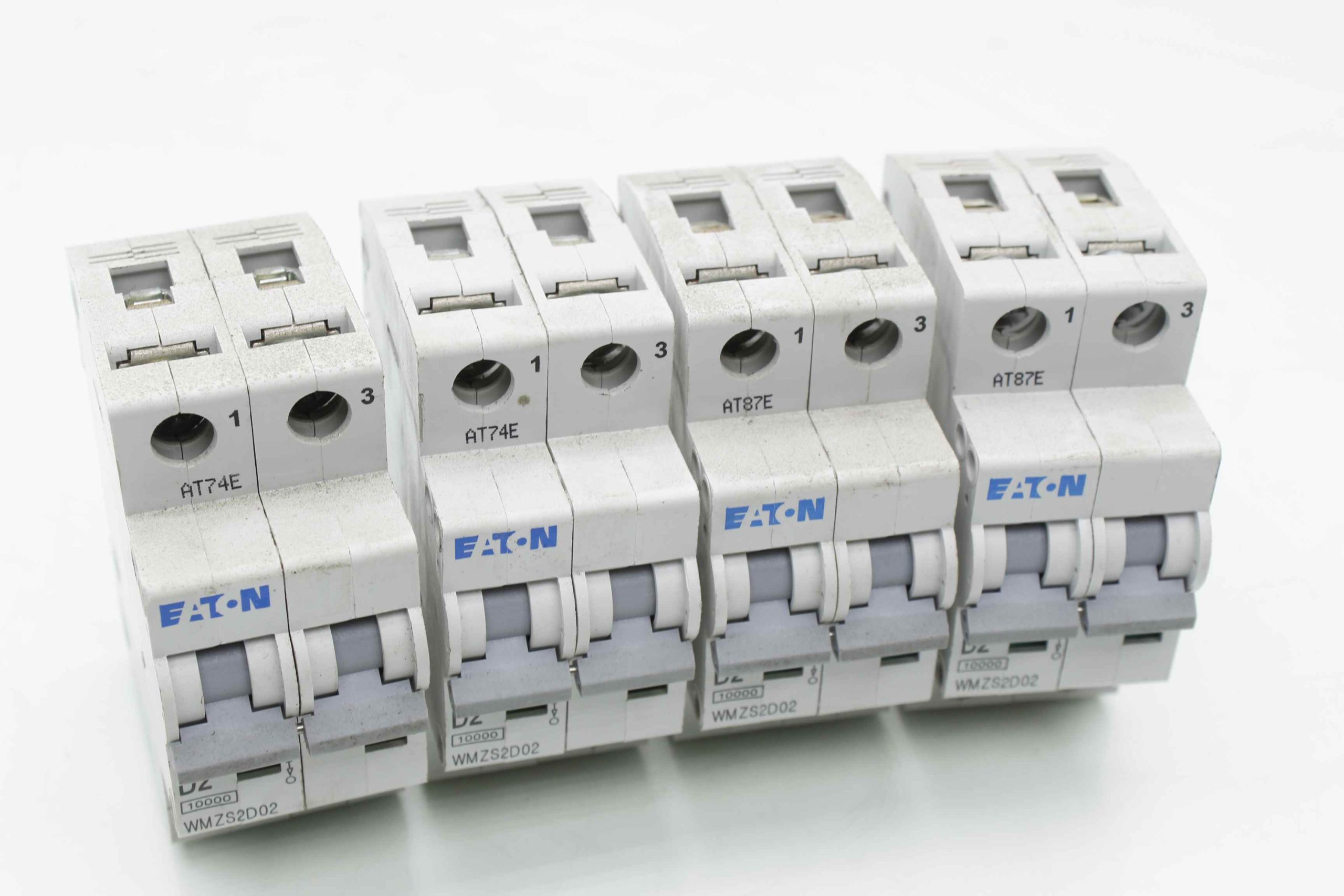 Lot of 4 Eaton WMZS2D02 2 POLE 477/480V 2A Circuit Breakers - Used - Image 7
