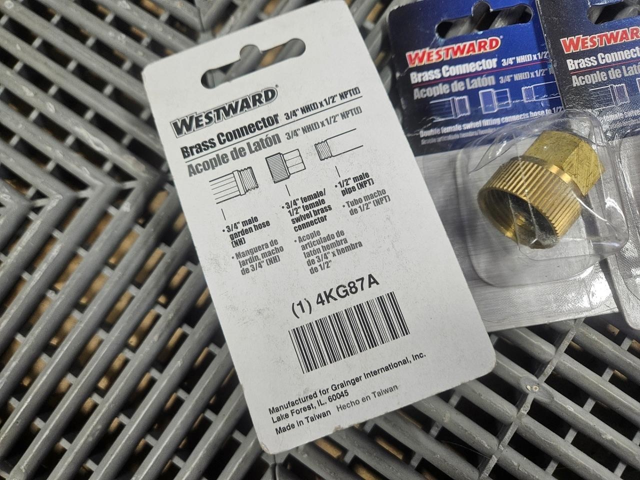 Lot of 4 New Westward 4KG87A 3/4" Male Garden Hose x 1/2" Female NPT - New - Image 6