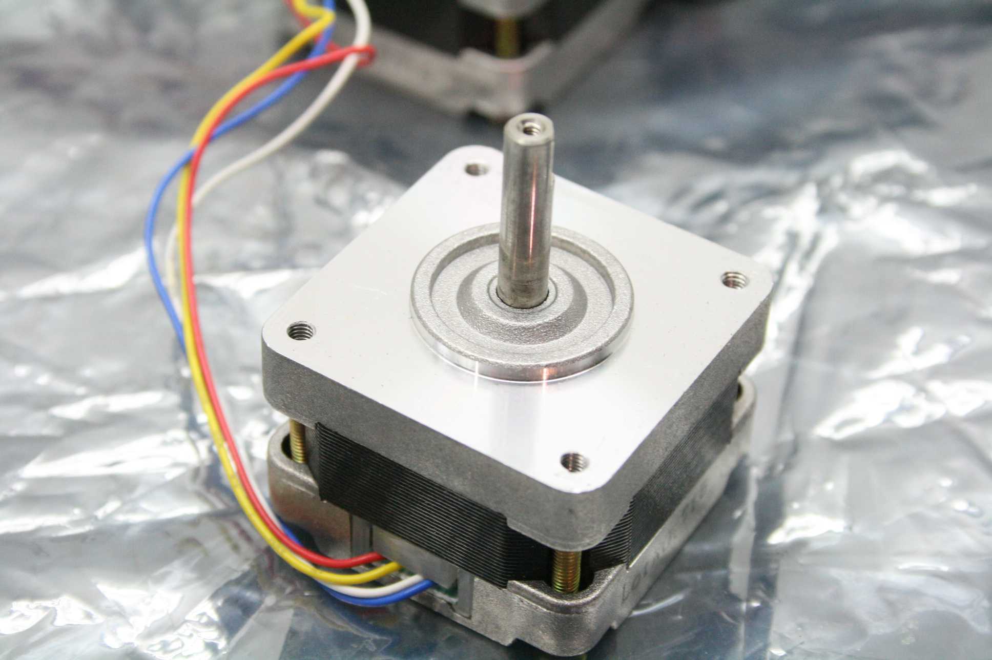 MMI Systems SVR-I-8001-UNICS-R2 Drive Controller 5 Nema 16 Stepper Motors - Used - Image 13