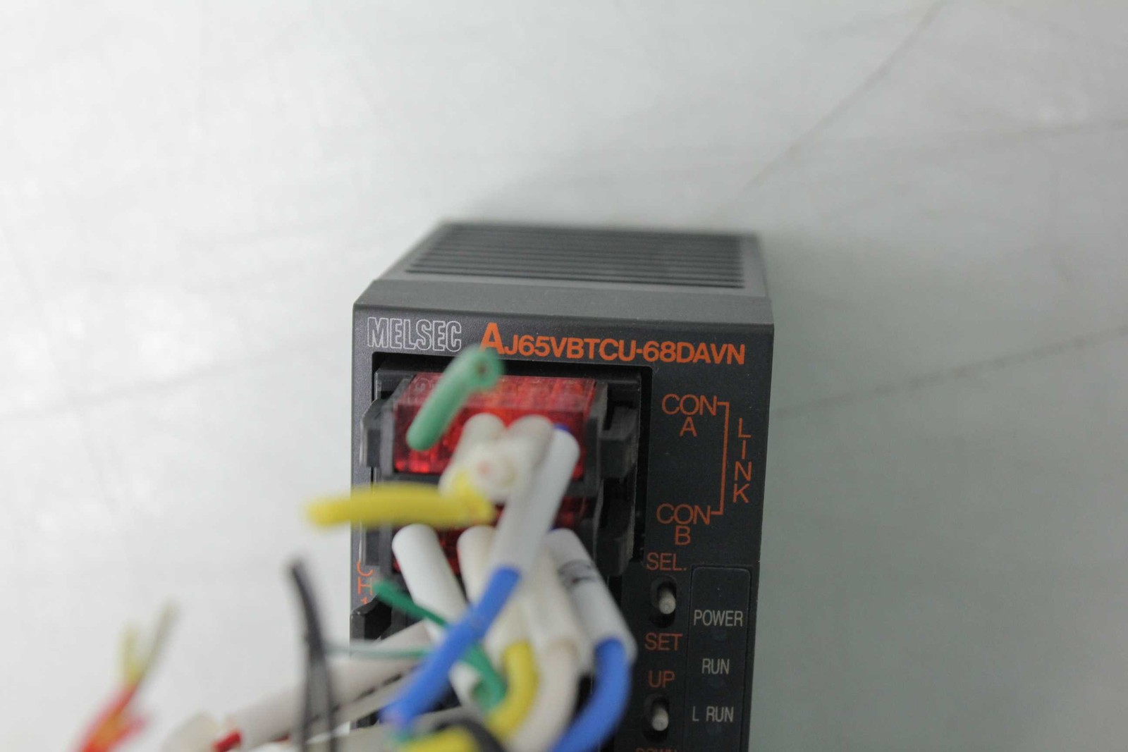 Mitsubishi D/A Converter Unit AJ65VBTCU-68DAVN 24VDC / 150mA - Used - Image 5