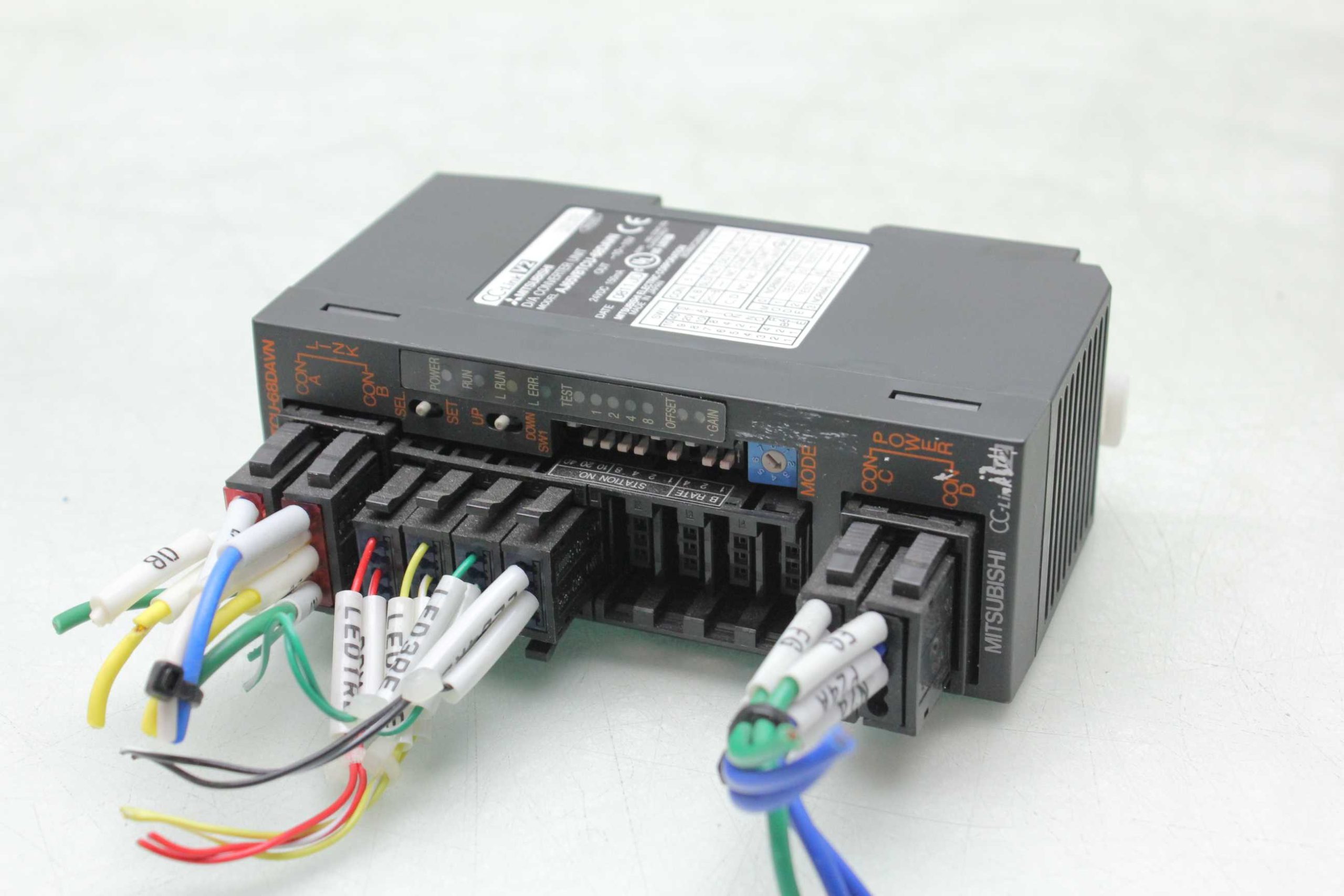 Mitsubishi D/A Converter Unit AJ65VBTCU-68DAVN 24VDC / 150mA - Used - Image 9