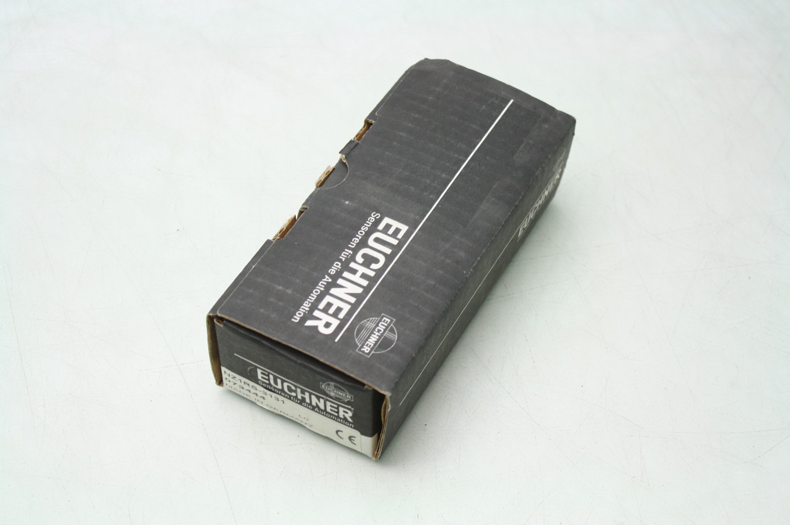 NIB Euchner NZ1RS-3131 Safety Limit Switch / Contact Form 2NO/2NC / Type 1 - New
