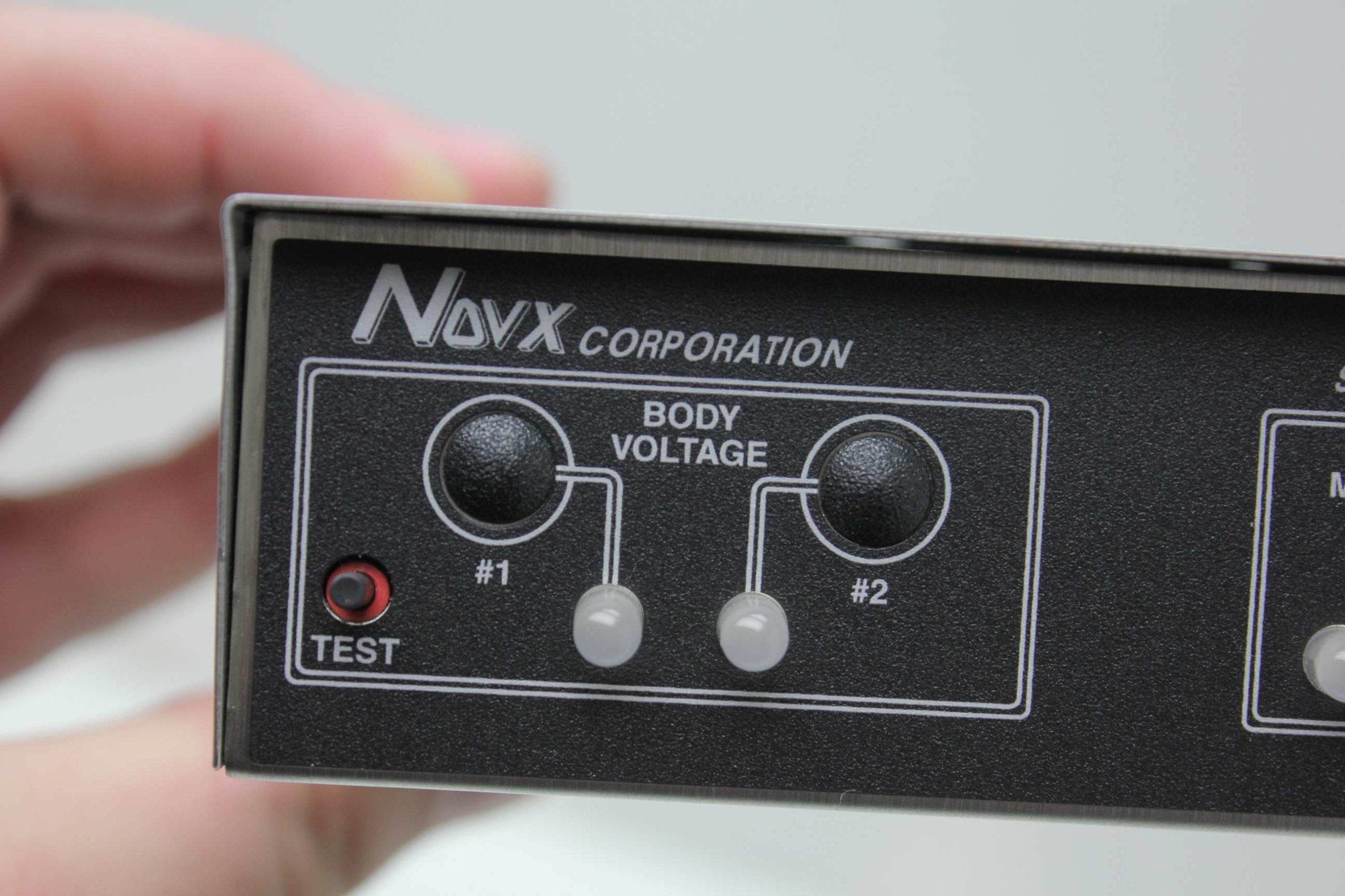 NOVX Corporation ESD 300 Series Work Station Equipment Ground Monitor - Used - Image 12