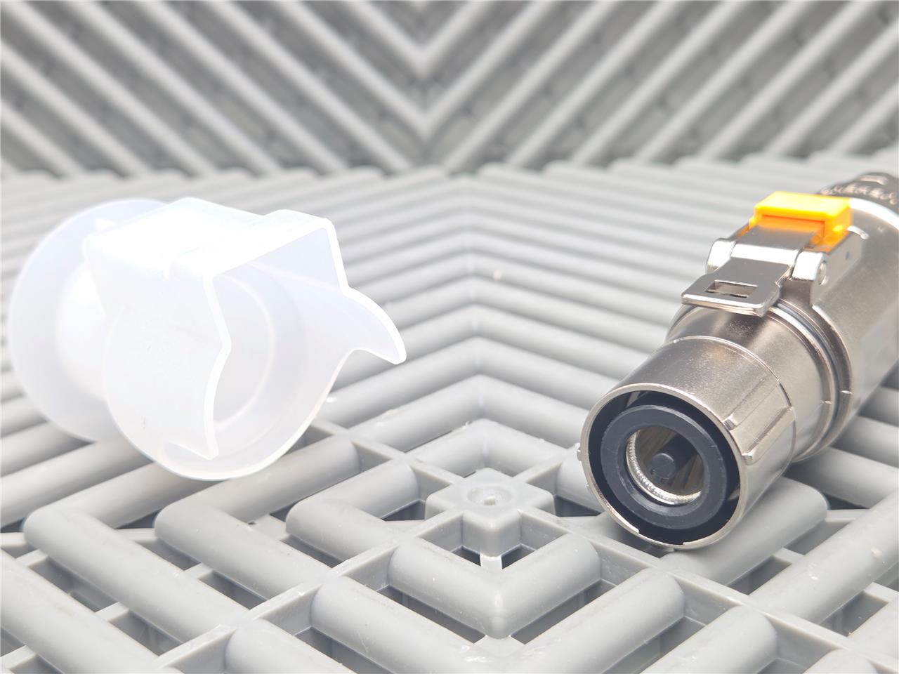 New Amphenol PL18U-301-50 PowerLok Connector - New - Image 11