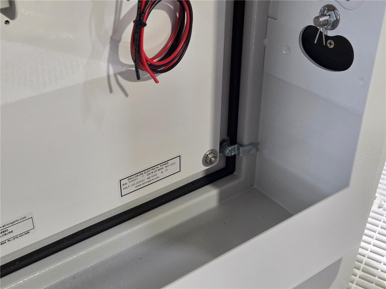 New Strongarm 302-181706 15" Swivel / Tilt HMI Enclosure Nema 12 - New other (see details) - Image 9