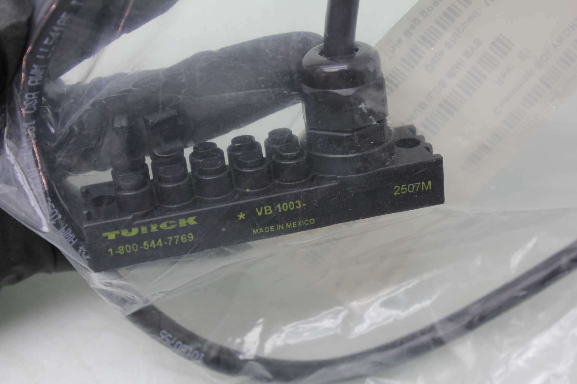 New Turck Picofast VB-1003 Junction Box 10-Port Sensor Cables 3-Pin Cables - New - Image 11