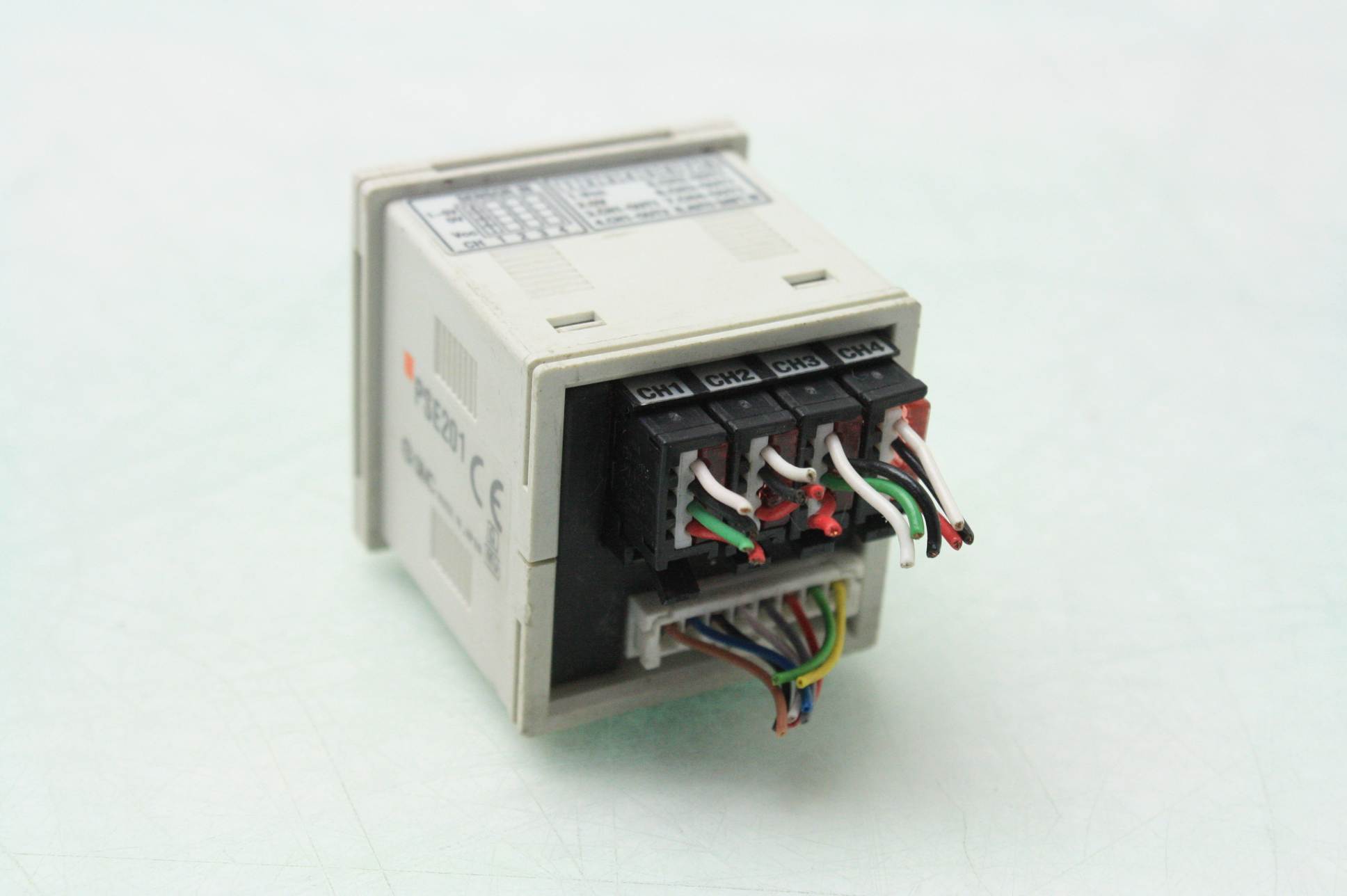 SMC PSE201 Multi-Channel Pneumatic Sensor Controller - Used - Image 10