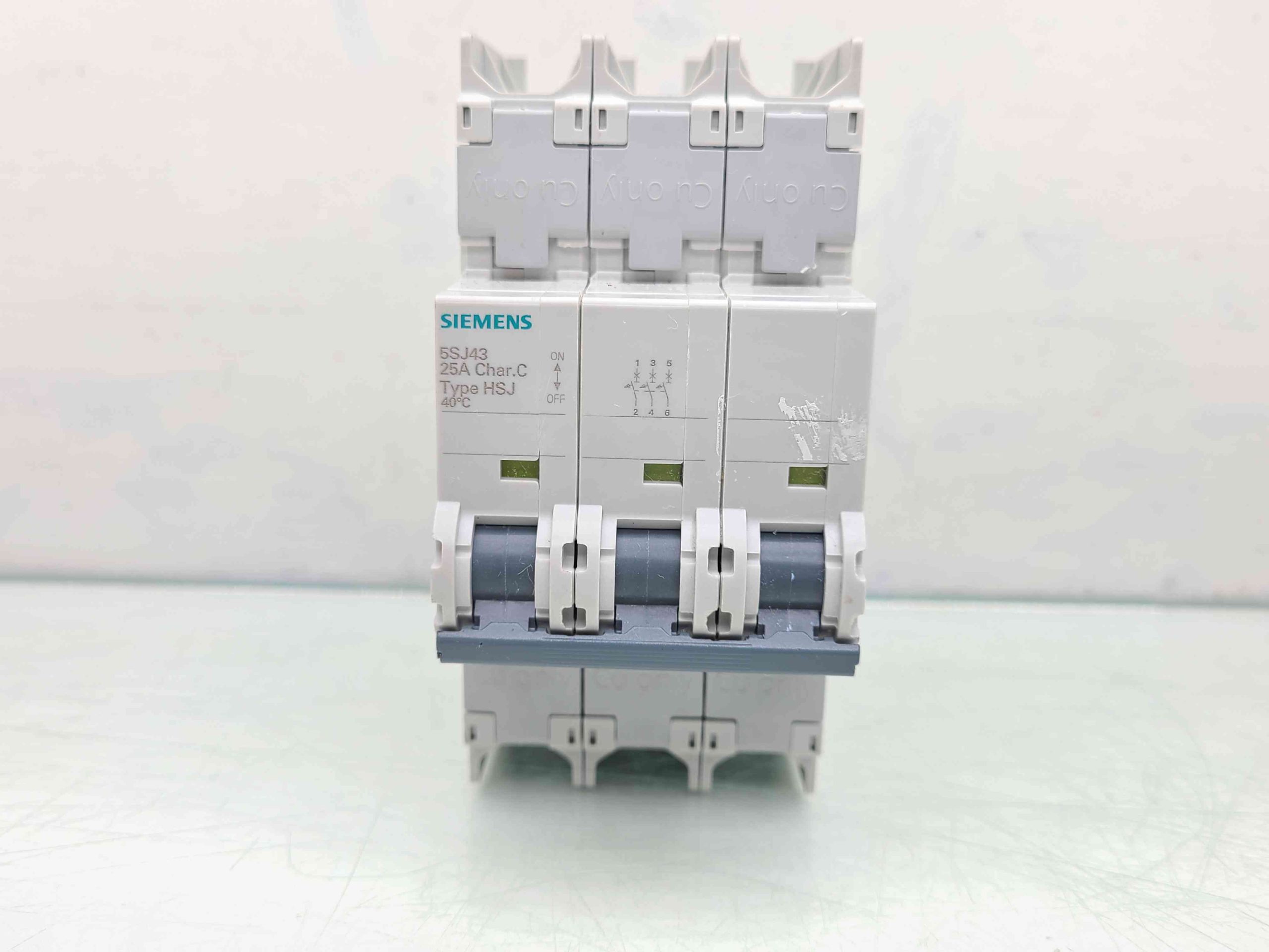 Siemens 5SJ43 D-Trip 3-Pole Circuit Breaker 240VAC, 25A - Used - Image 12