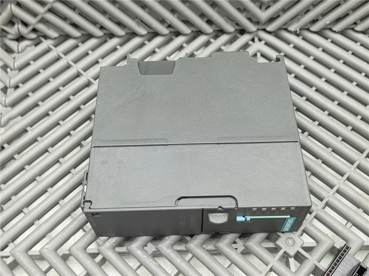 Siemens Simatic 6ES7 315-2AG10-0AB0 Central Processing Unit PLC Module - Used - Image 6
