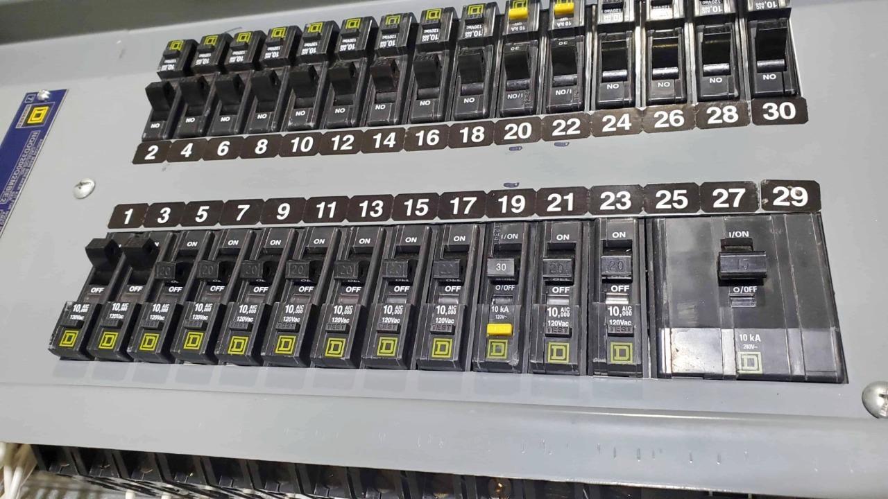 Square D NQOD 225A Main Lug Panelboard 3P/4W 208Y/120 w/ Main Breaker Add-On - Used - Image 5