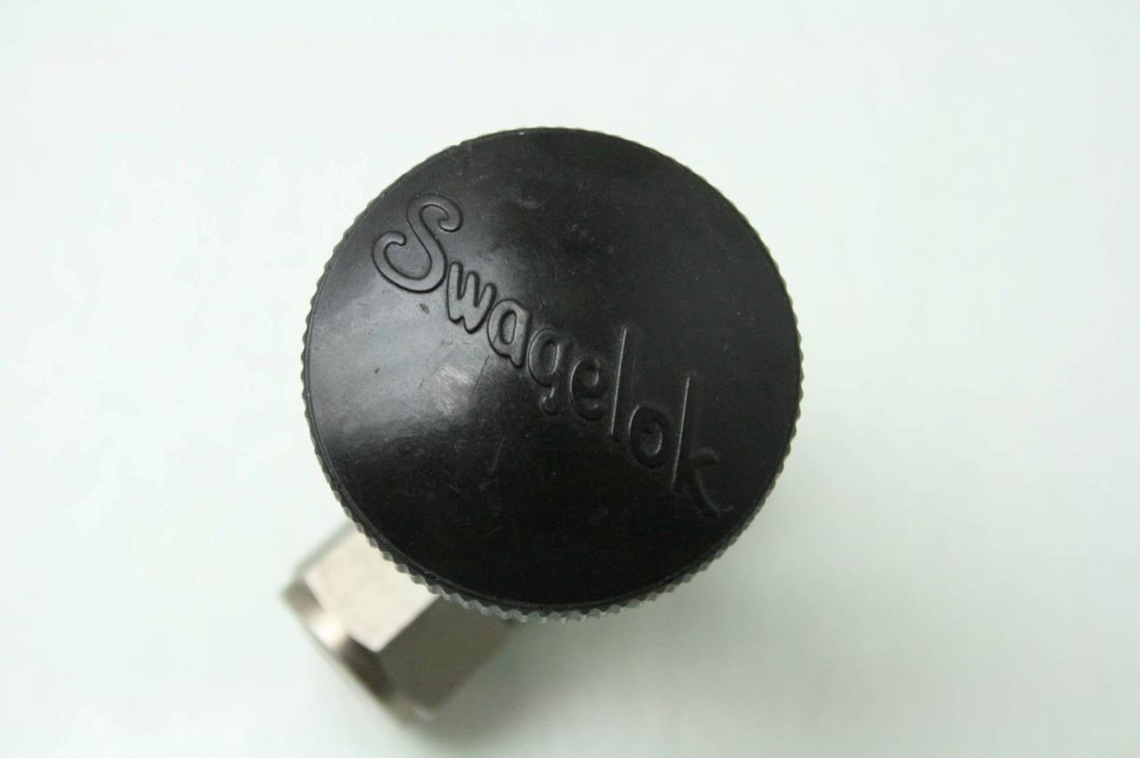 Swagelok SS-1RS8 Integral Bonnet Needle Valve 1/2" Tube Fitting 316 Stainless - Used - Image 9