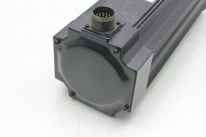 Yaskawa USAFED-13-YB21 AC Servo Motor / 1.2kW / UTMAH-500WB Encoder / 1500RPM - Used - Image 24