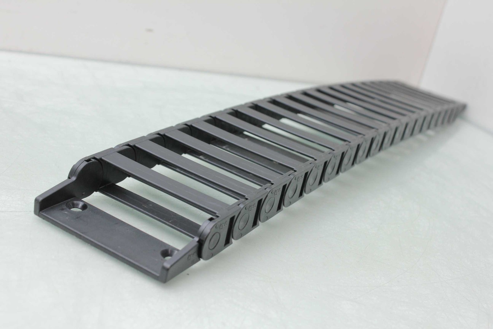 2 New Igus 10.6.075 Wireway Cable Carrier Cable Chain 3.70" x 1" Outer 24" - New - Image 3