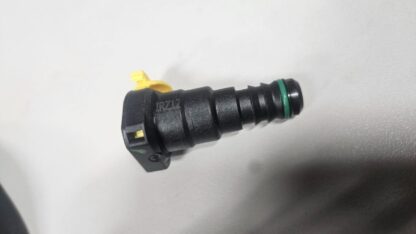 (2) Parker A614C56-55-05 Quick Connect Hose Fittings SAE J2044 Female 1/2" Hose - New - Image 7