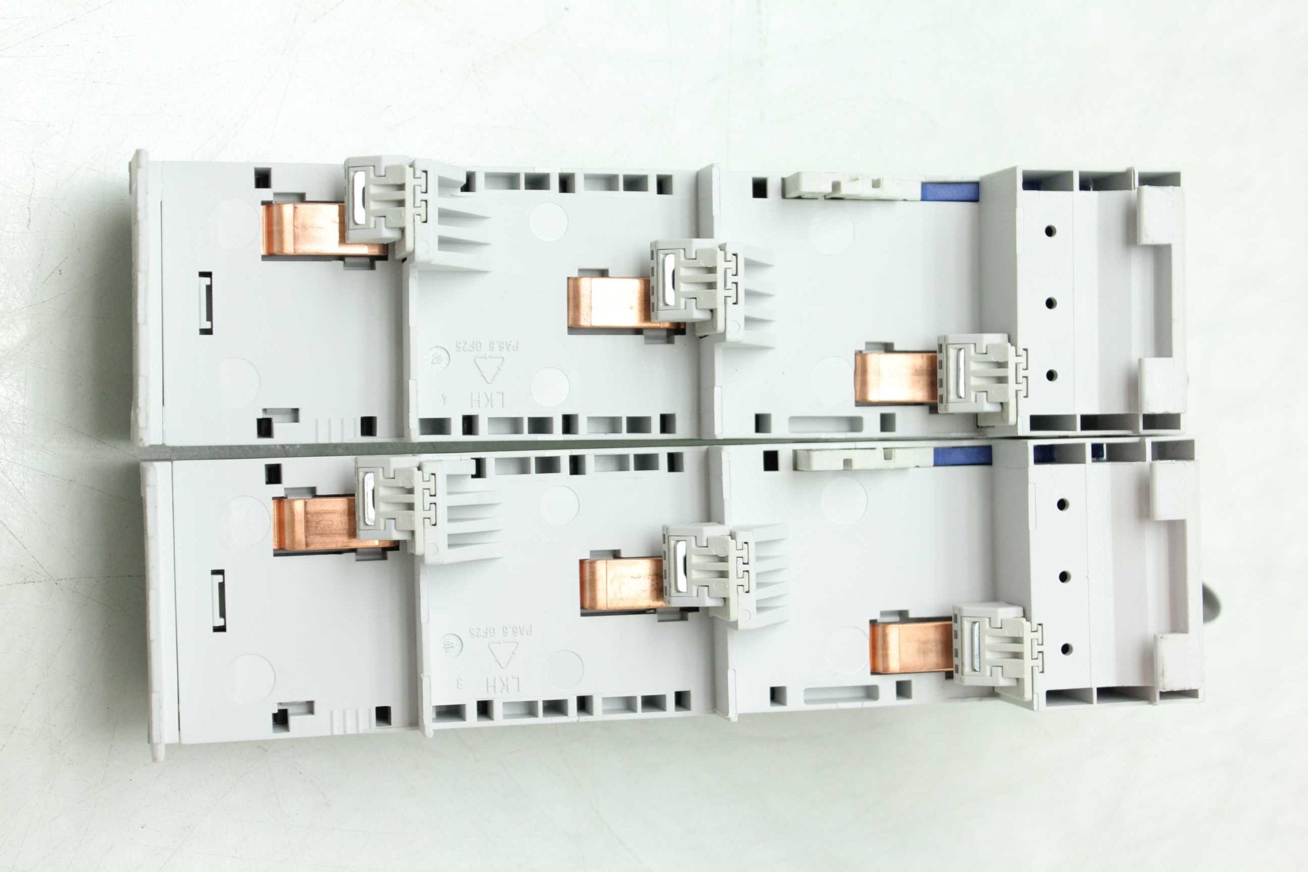 2 Rittal SV 9340.460 OM Adapters with Connection Cables / 32A / 3 Pole / 600V - Used - Image 17
