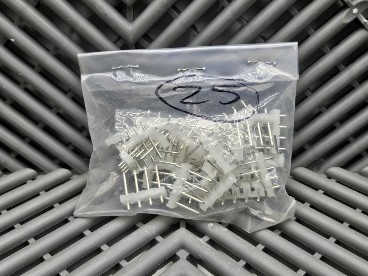 (25) New Molex 10081041 4-Pin KK Header 4 Circuit Male to Male Connectors - New - Image 4