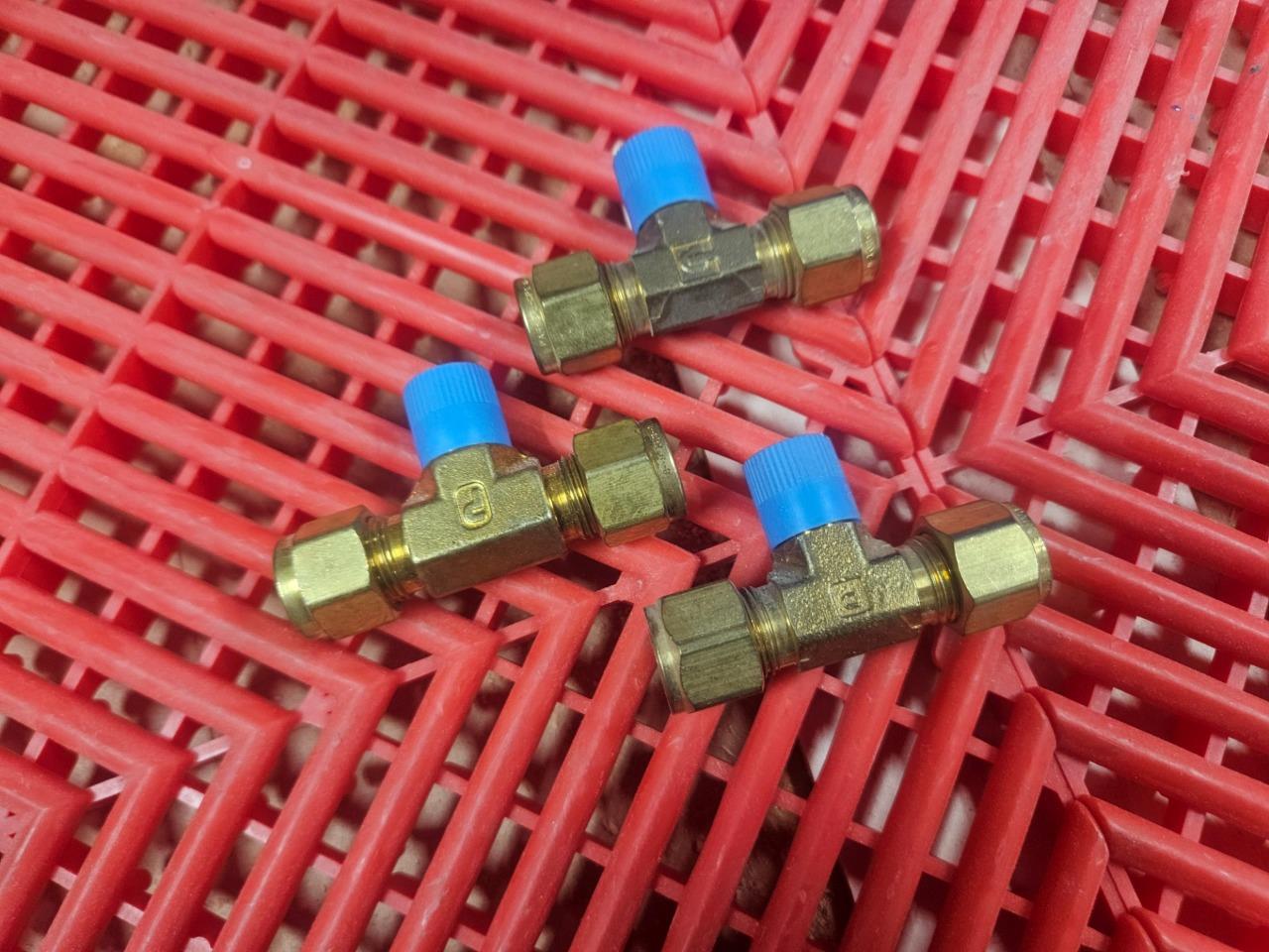 (3) Parker 6-6-4-SBZ-B Branch Tee 3/8" CPI Tube Fitting x 1/4" NPT - New - Image 8