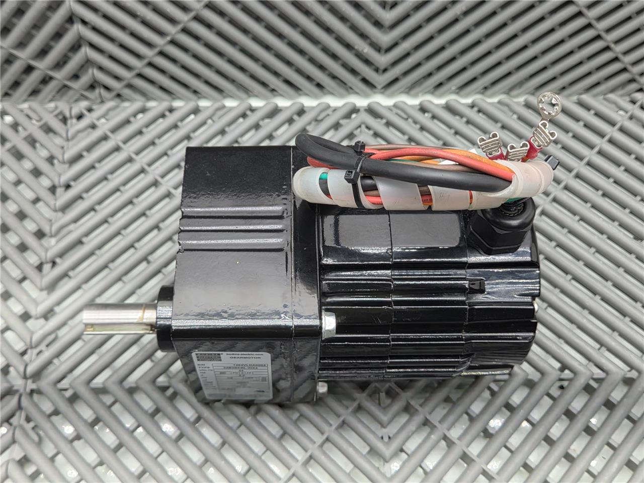 Bodine 34B3BEBL-WX2 Parallel Shaft Gear Motor 20.4:1 w/ ABL-3907C Controller - Used - Image 21