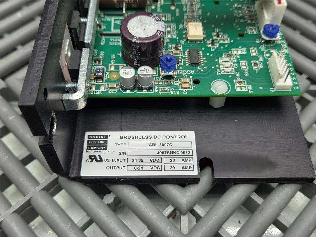 Bodine 34B3BEBL-WX2 Parallel Shaft Gear Motor 20.4:1 w/ ABL-3907C Controller - Used - Image 6