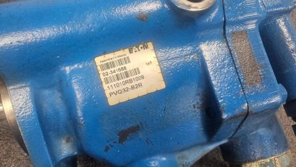 Eaton PVQ32-B2R-SS1S-21-CM7-12 Hydraulic Piston Pump 02-341688 - Used - Image 4