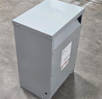 Eaton V48M28T15EE 15 kVA Indoor-Only Transformer Nema 2 / 480V AC to 208Y-120V - Used - Image 3