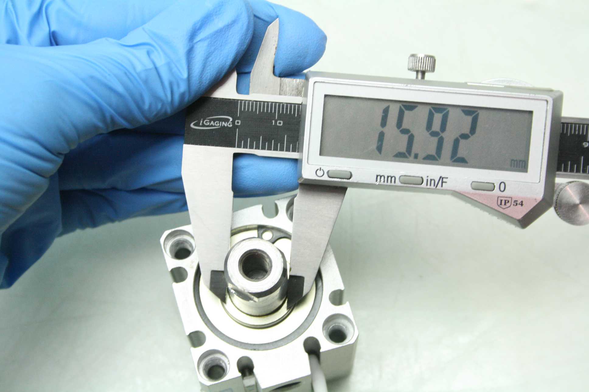 Koganei CDAS32x15 Pneumatic Air Cylinder 32mm Bore x 15mm Stroke ZE155 Switches - Used - Image 15
