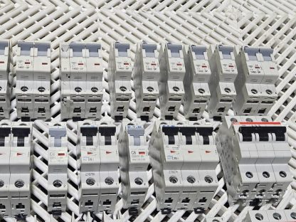 Lot of 48 Circuit Breakers, 1, 2, and 3-Pole, Allen-Bradley, Siemens, ABB - Used - Image 4