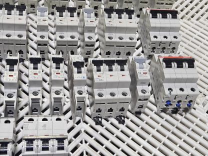 Lot of 48 Circuit Breakers, 1, 2, and 3-Pole, Allen-Bradley, Siemens, ABB - Used - Image 5